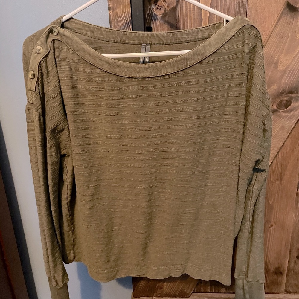 Anthropologie Long Sleeve Button Shoulders Top